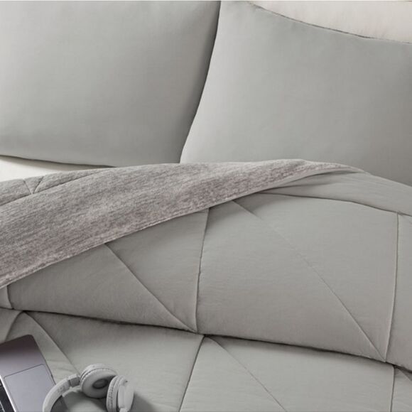 Ugg Corey Twin/Twin XL Comforter Set- Seal Grey - Picture 2 of 8